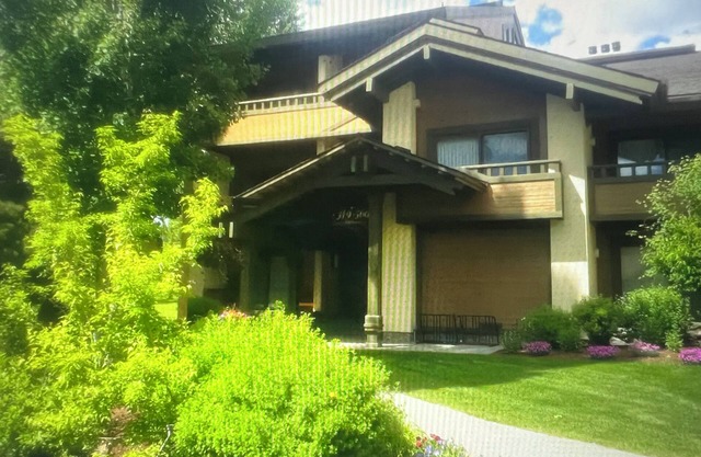 Wildflower 552, SV INN pool and Rec passes, Pickleball etc