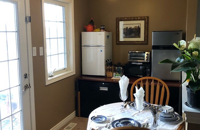 Willow Pond Satellite Bed And Breakfast