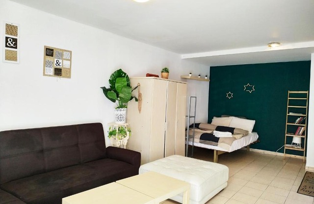 Willy Brandt-Affordable Cute Studio near the beach