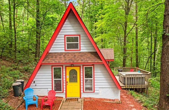 Windsong Chalet Cabin