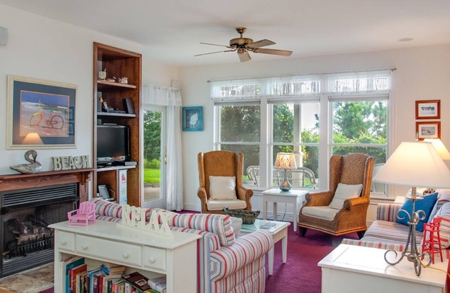 Windswept Ridges 4E: 3-bedroom Condo, Gated Community, Community Pool