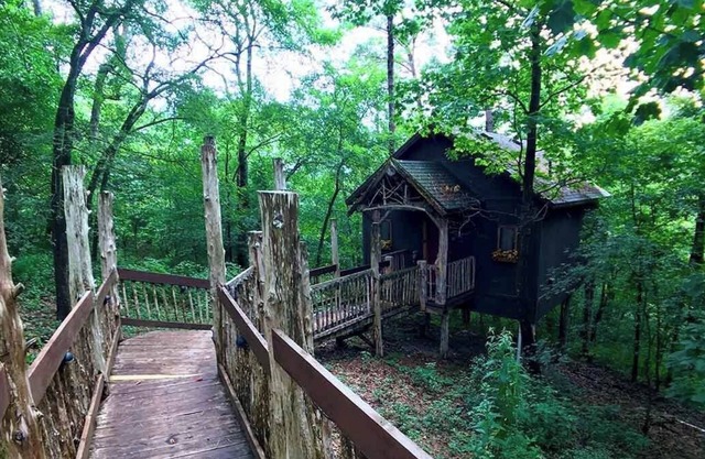 Winery Chateau Treehouse #12/Oak Crest