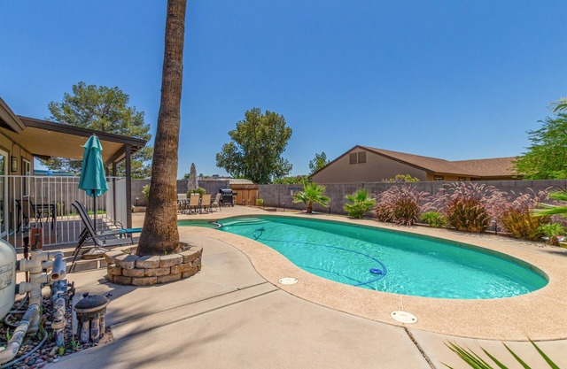 Winter Special! Private Pool/Spa! Ping Pong!