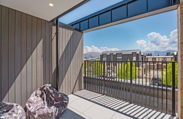 Winton Wonder - Wanaka Holiday Apartment
