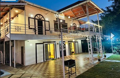 Wisteria Bloom Villa- 7BHK