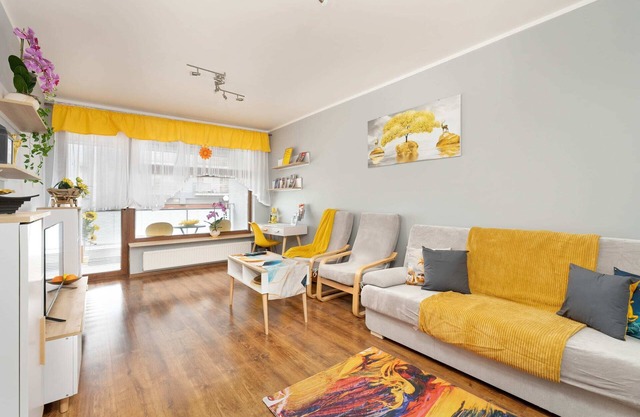 Wojskowa 5 |Practical Apartment | Parking