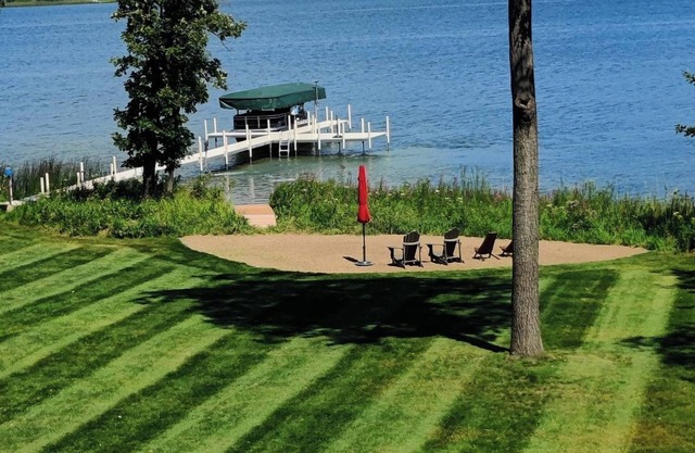 Wolf Trail Lodge - Lakefront Retreat on N Long Lake near State Trails