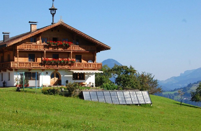 Wonderful villa for 6 guests with WIFI, TV, balcony, pets allowed and panoramic view