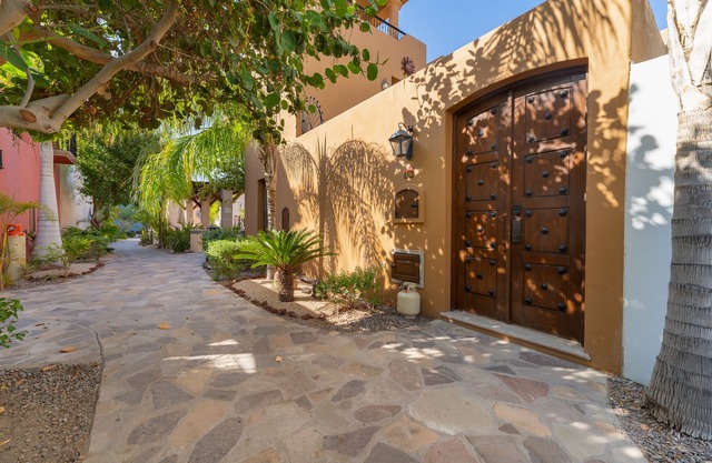 Wonderful 2bedrooms home next to the community pool