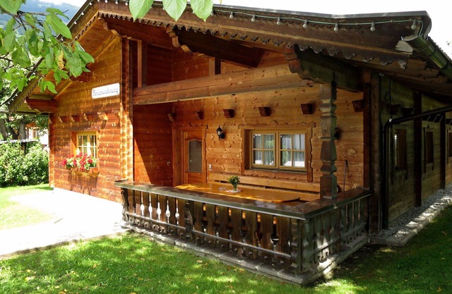 Wonderful private villa for 12 guests with WIFI, TV, patio and pets allowed