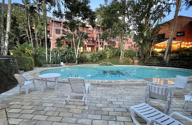 Wonderful condo house, green pool, beach service, 90m from the beach
