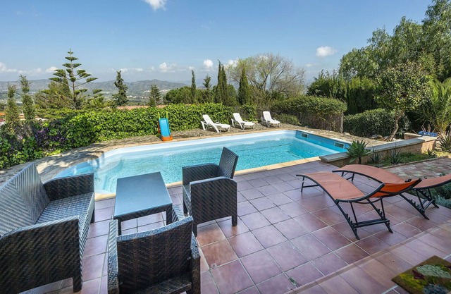 Wonderful private villa with WIFI, A/C, private pool, TV, terrace, panoramic view and parking
