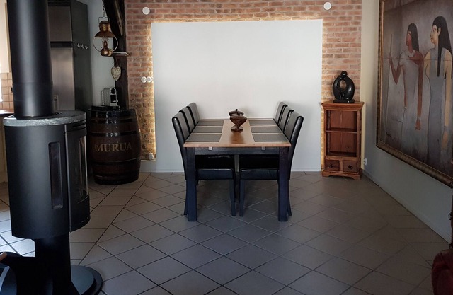 Wonderful Gathus with all amenities in a central location