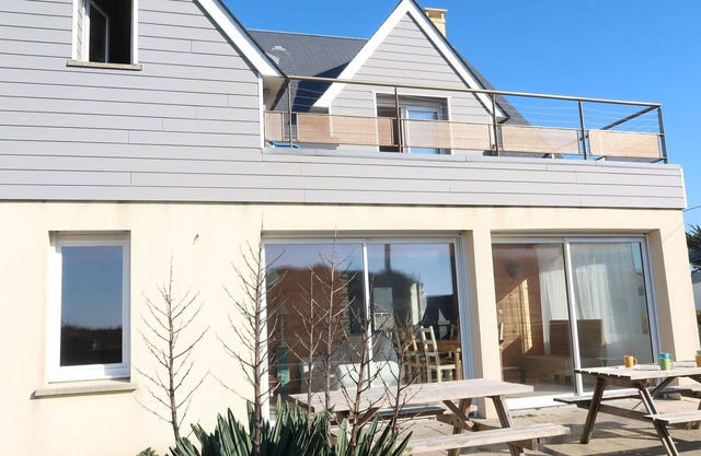 Wonderful private villa for 7 people with WIFI, TV, terrace, pets allowed and parking