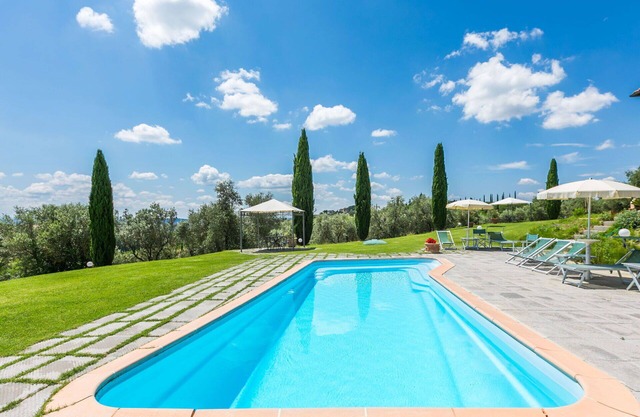Wonderful private villa with A/C, WIFI, private pool, TV, terrace, pets allowed and panoramic view
