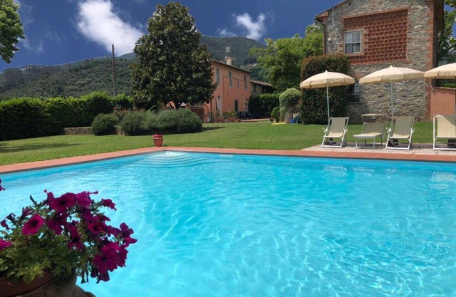 Wonderful private villa with A/C, WIFI, private pool, TV, terrace, pets allowed and parking