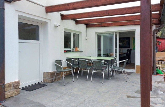 Wonderful private villa for 8 people with WIFI, TV, terrace and pets allowed