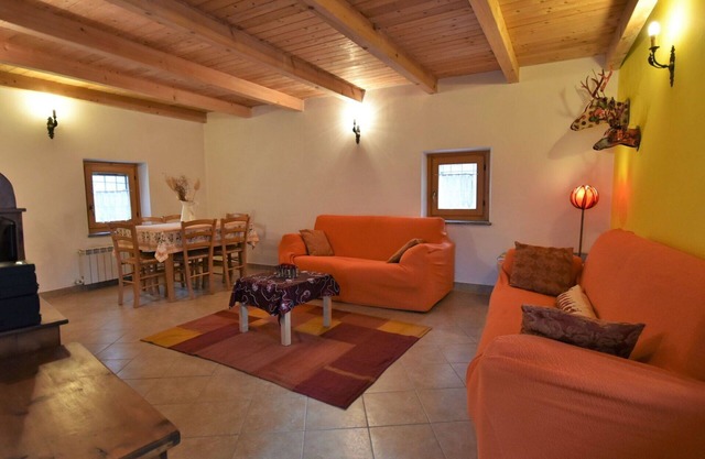 Wonderful private villa for 4 guests with WIFI, TV and balcony