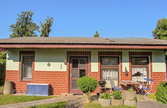 Wonderful private villa for 4 guests with TV, patio, pets allowed and parking