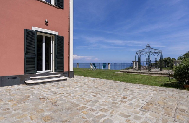 Wonderful private villa for 8 people with WIFI, A/C, terrace and parking