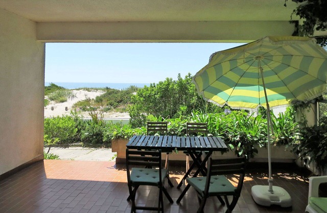 Wonderful private villa for 8 guests with TV, terrace and pets allowed