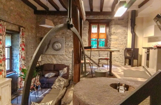 Wonderful private villa for 4 guests with WIFI, TV, terrace and panoramic view