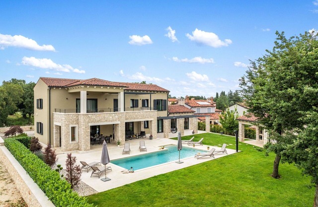 Wonderful private villa for 8 guests with A/C, private pool, WIFI, TV and terrace