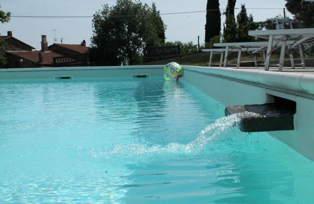 Wonderful private villa for 6 people with WIFI, private pool, TV, terrace and parking