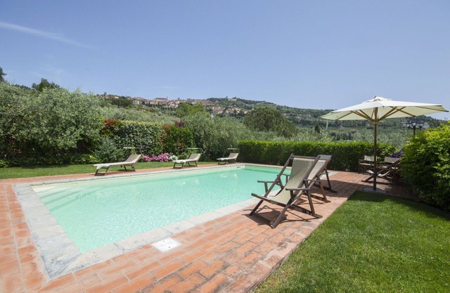 Wonderful private villa for 13 guests with private pool, A/C, WIFI, TV, terrace and panoramic view