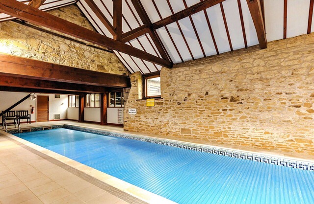 Wonderful villa for 4 people with WIFI, pool and parking