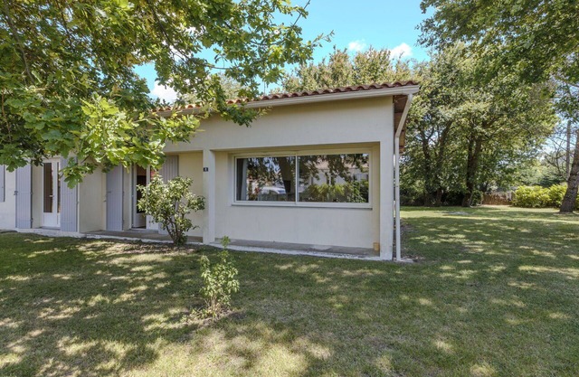 Wonderful villa for 4 guests with WIFI, TV, pets allowed and parking
