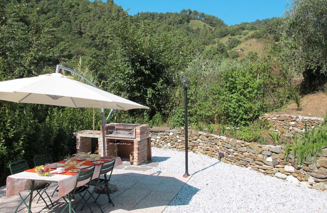 Wonderful villa for 4 guests with TV, terrace and parking