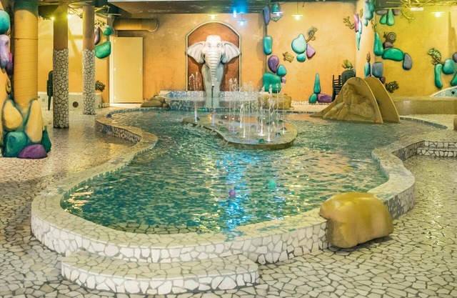 Wonderful villa for 6 people with pool, WIFI, TV, terrace and parking