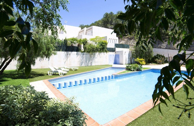Wonderful villa for 6 people with WIFI, pool, A/C, TV, patio and parking