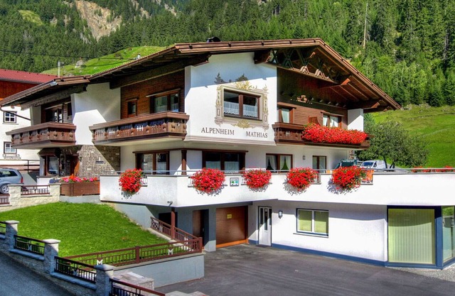 Wonderful villa for 9 guests with WIFI, TV, balcony, pets allowed and parking