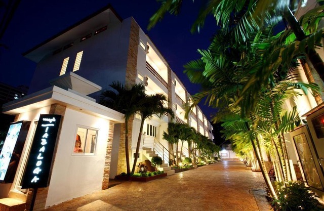 Wongamat 4-Bedroom Pool Villa in Pattaya