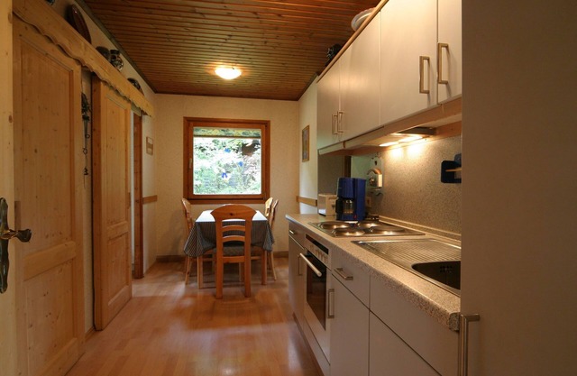 Wooden bungalow with oven, in Oberharz near a lake