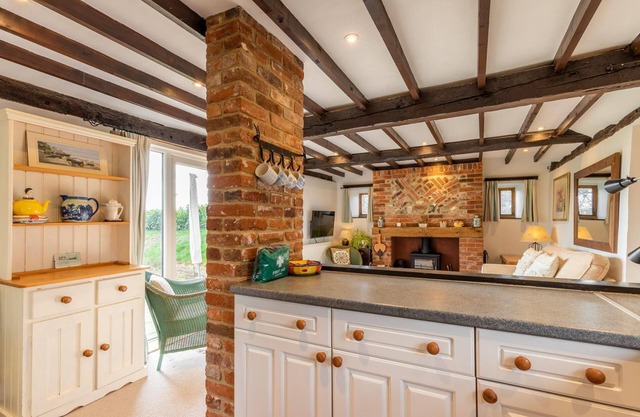 Woodfalls Barn | Easy Access To The Norfolk Broads, Cromer, Sheringham & The Seaside!