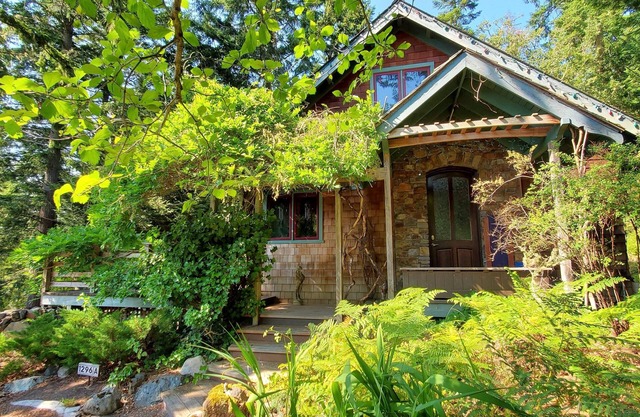 Woods Lake Cottage