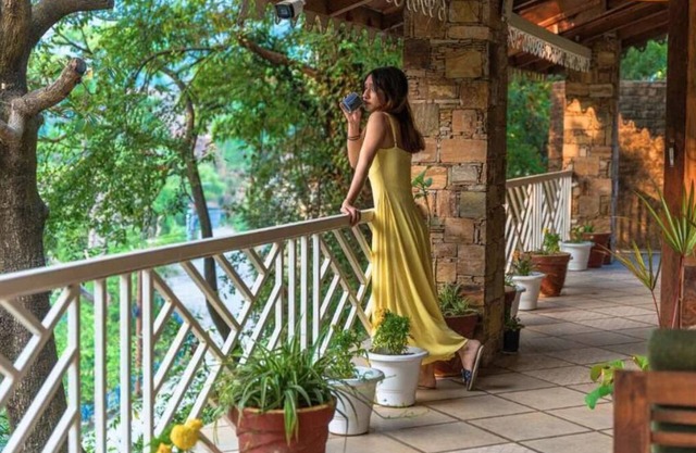 Woodsmoke,Bhimtal – Lake-View 9 BHK Villa for Memorable Group Stays