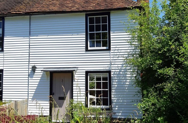 Woody - Two Bedroom House, Sleeps 3