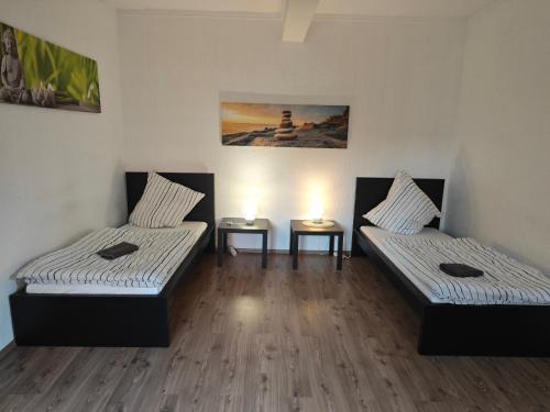 Work and Stay Selfkant Ganzes Haus 9 Zimmer, 18 Betten,5 Badezimmer,2 Küchen, Terrasse, 380 Qm, 3 Etagen