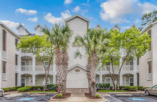 World Tour 3 Bedroom Condo/Pool with Grilling Area