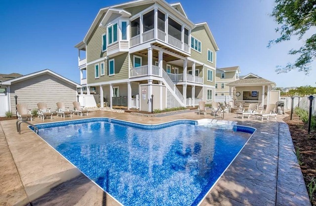X-TA-SEA | 440 ft to the beach | Private Pool, Hot Tub, Dog-Friendly