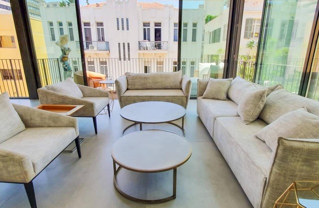 Yavne Brillant in Tel Aviv-Yafo