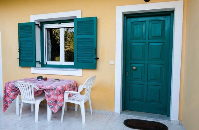 Yiannis Apartment 3 Agios Georgios Pagoi Corfu
