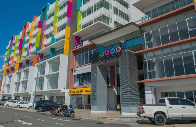 YO.OM Colorful Family Home 3 Pax