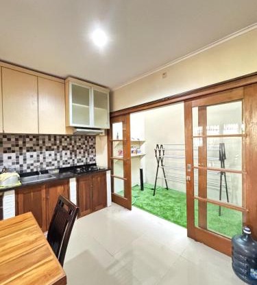 Yogya Holiday Villa