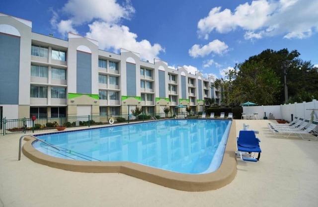 You Found It! 4 Units! On-site Pool, Fitness Center, Pet-Friendly