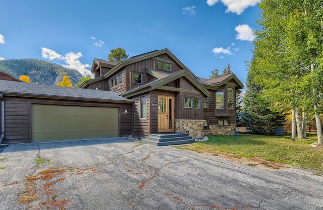 Your family mountain retreat, quiet side of Frisco